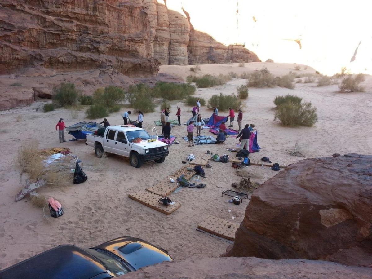 Hotel Zawaideh desert Camp Wadi Rum Exterior foto