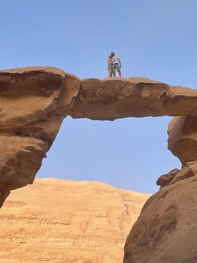 Hotel Zawaideh desert Camp Wadi Rum Exterior foto