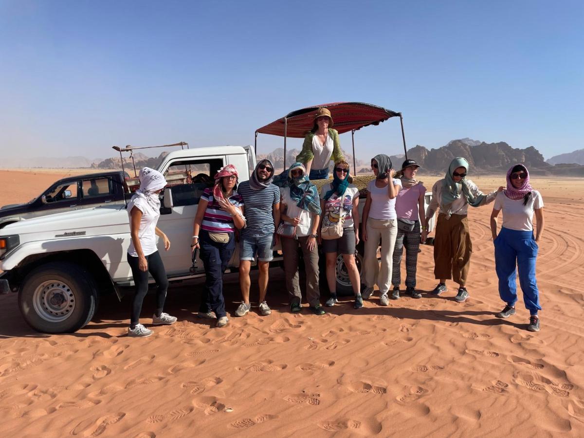 Hotel Zawaideh desert Camp Wadi Rum Exterior foto