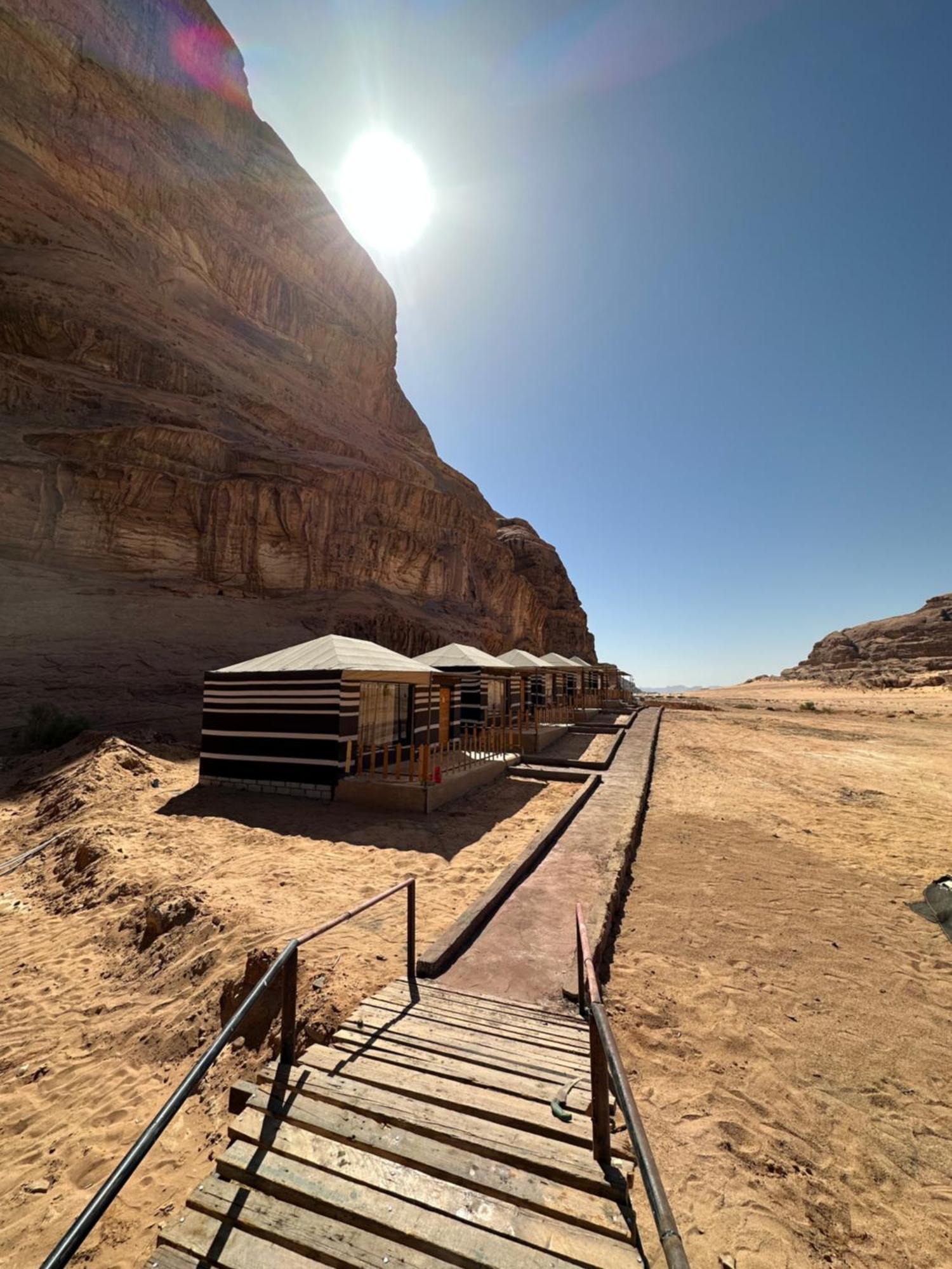 Hotel Zawaideh desert Camp Wadi Rum Exterior foto